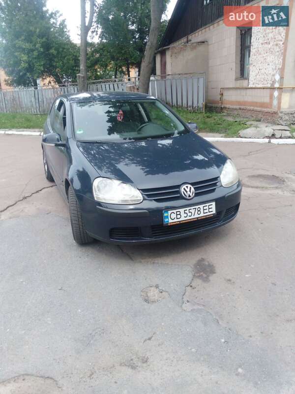 Volkswagen Golf 2004