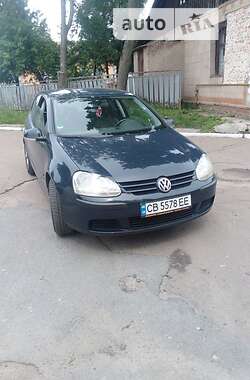 Хэтчбек Volkswagen Golf 2004 в Чернигове