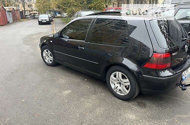 Купе Volkswagen Golf 2002 в Киеве