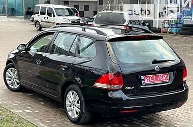 Универсал Volkswagen Golf 2008 в Сарнах