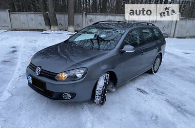 Универсал Volkswagen Golf 2010 в Полтаве