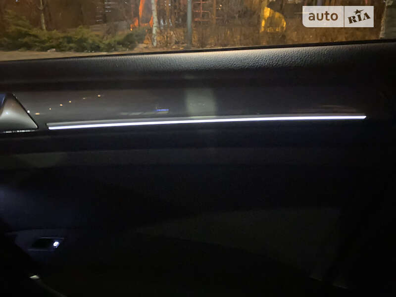 Универсал Volkswagen Golf 2016 в Гайвороне