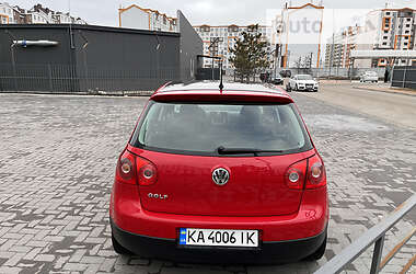 Хэтчбек Volkswagen Golf 2006 в Киеве