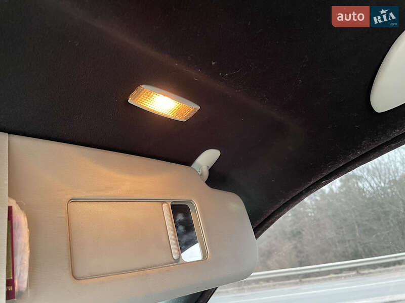 Хэтчбек Volkswagen Golf 2002 в Бердичеве