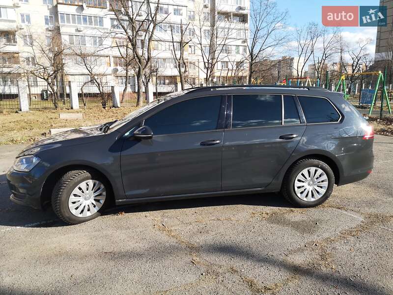 Универсал Volkswagen Golf 2014 в Киеве