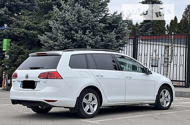 Универсал Volkswagen Golf 2015 в Киеве