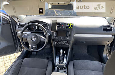 Хэтчбек Volkswagen Golf 2011 в Мукачево