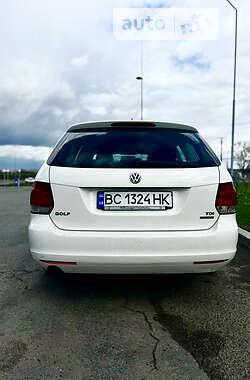 Универсал Volkswagen Golf 2012 в 