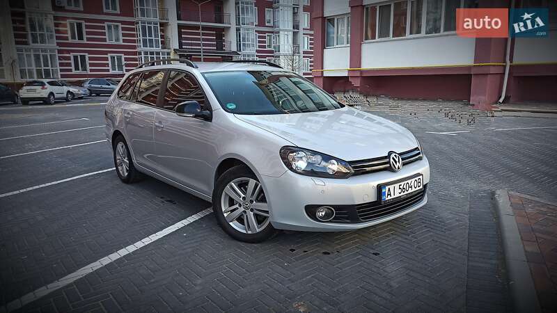 Универсал Volkswagen Golf 2012 в Ирпене