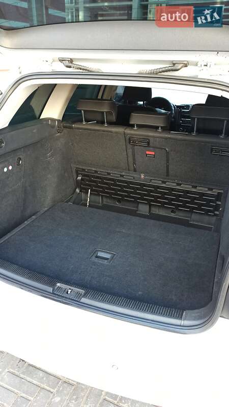 Универсал Volkswagen Golf 2012 в Ирпене