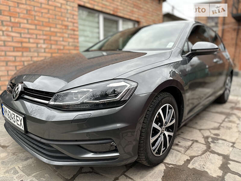 Хэтчбек Volkswagen Golf 2017 в Бердичеве