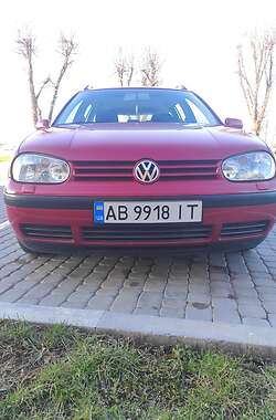 Универсал Volkswagen Golf 2004 в Виннице