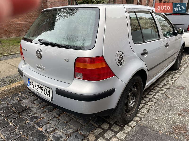 Хэтчбек Volkswagen Golf 1999 в Львове