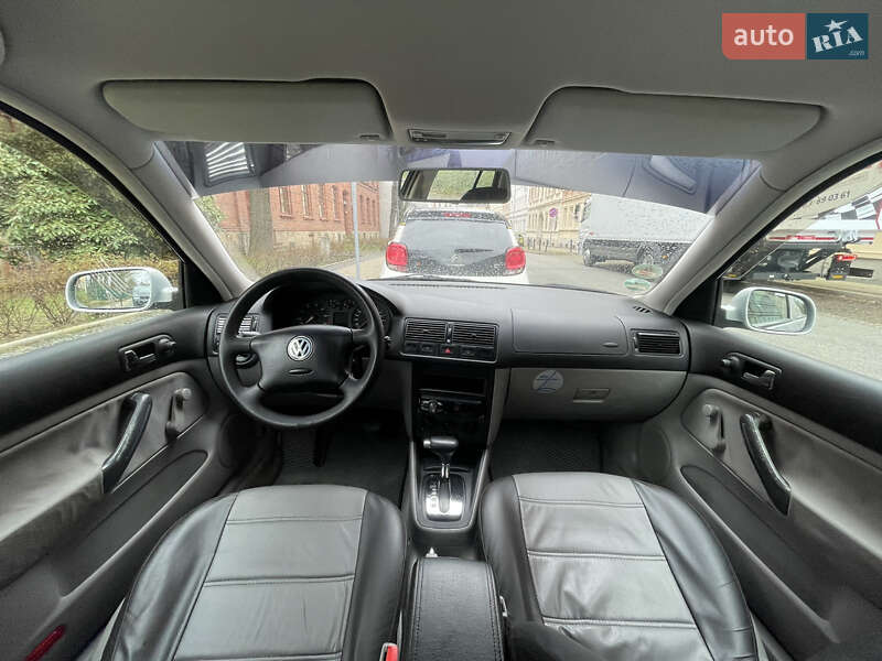 Хэтчбек Volkswagen Golf 1999 в Львове