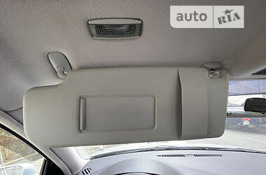 Хэтчбек Volkswagen Golf 1999 в 