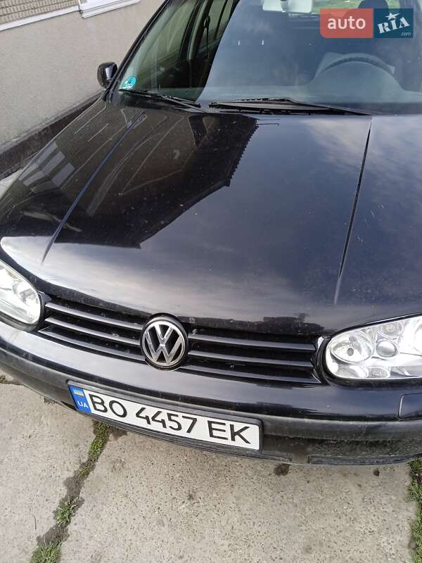 Volkswagen Golf 2002