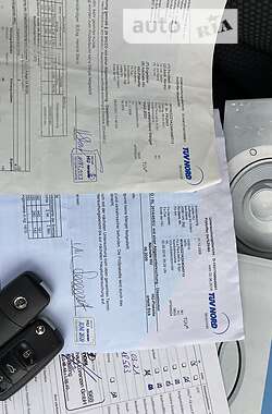 Хэтчбек Volkswagen Golf 2009 в 