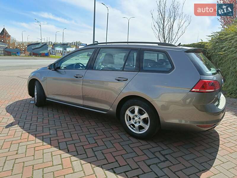 Універсал Volkswagen Golf 2014 в Мукачевому