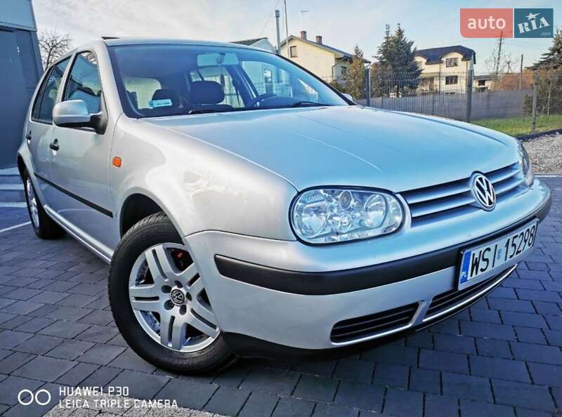 Хетчбек Volkswagen Golf 2001 в Турійську