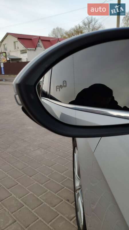 Універсал Volkswagen Golf 2016 в Києві