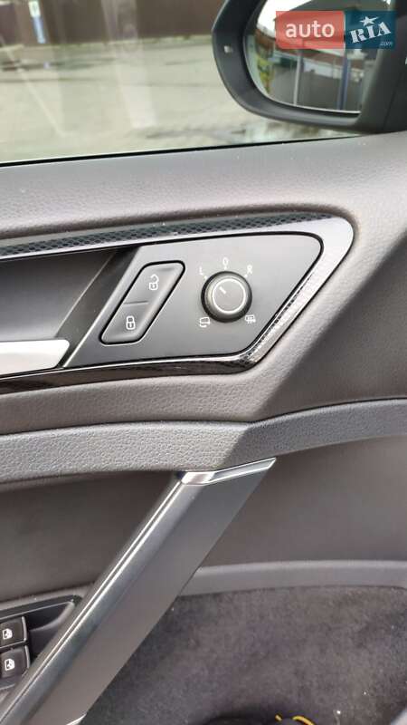 Універсал Volkswagen Golf 2016 в Києві