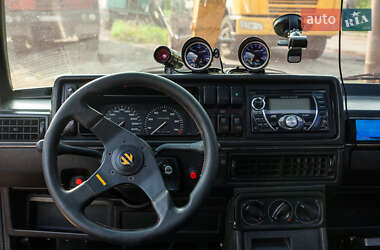 Хэтчбек Volkswagen Golf 1987 в Кривом Роге