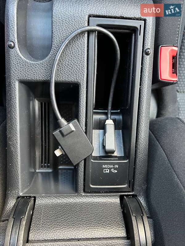 Универсал Volkswagen Golf 2011 в Киеве