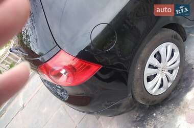 Хэтчбек Volkswagen Golf 2006 в 