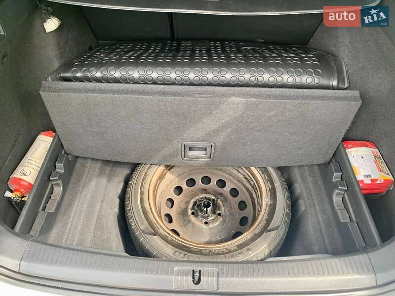 Универсал Volkswagen Golf 2014 в Киеве