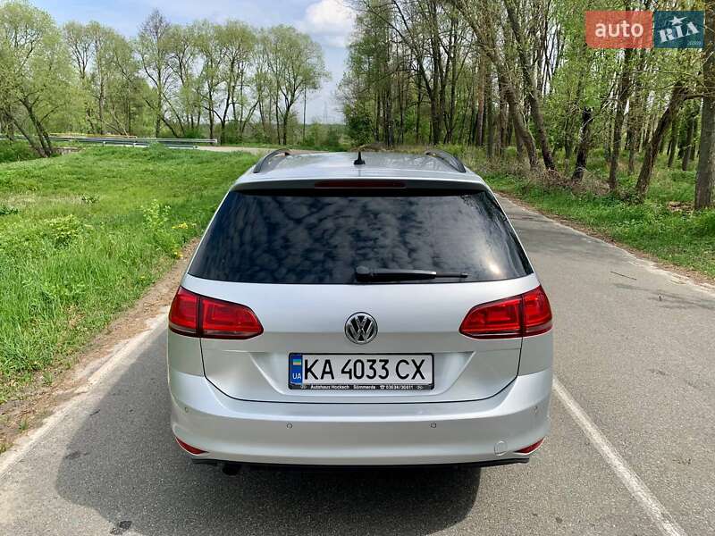 Универсал Volkswagen Golf 2014 в Киеве