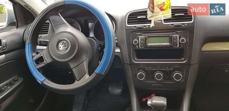 Універсал Volkswagen Golf 2011 в Ужгороді