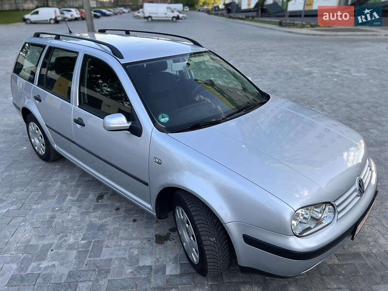 Универсал Volkswagen Golf 2000 в Луцке