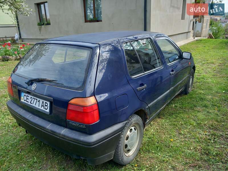 Хетчбек Volkswagen Golf 1992 в Сторожинці