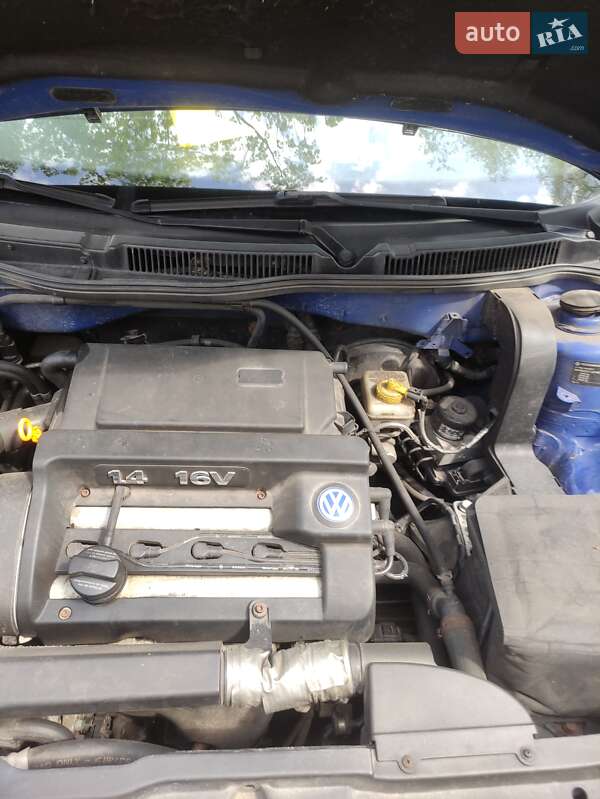 Хэтчбек Volkswagen Golf 2000 в Днепре