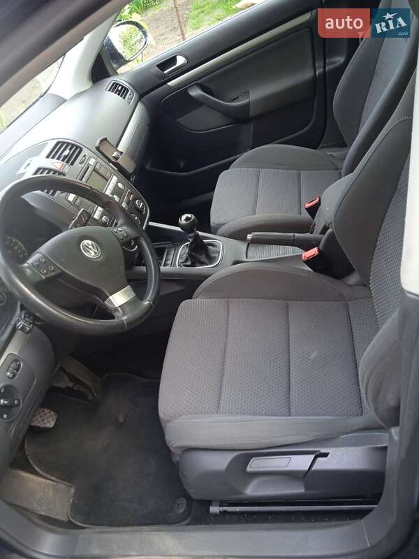 Универсал Volkswagen Golf 2007 в Золотоноше