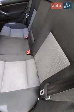 Універсал Volkswagen Golf 2002 в Полтаві
