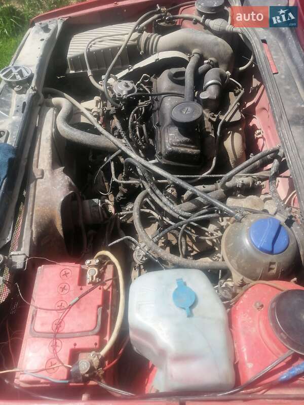 Хетчбек Volkswagen Golf 1986 в Косові