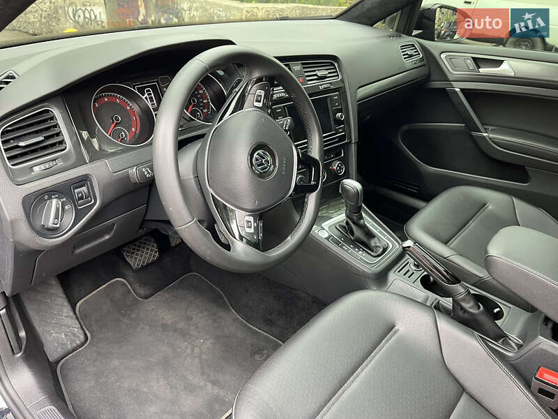 Хэтчбек Volkswagen Golf 2020 в Одессе