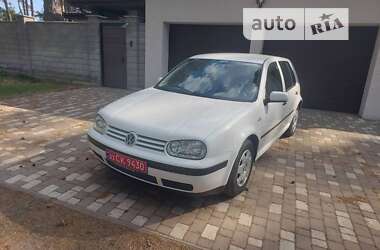 Хэтчбек Volkswagen Golf 2002 в Чернигове