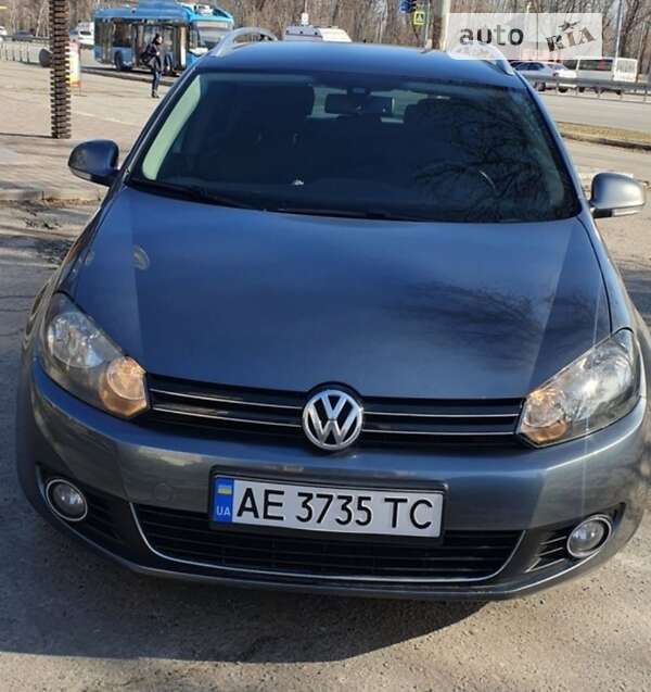 Универсал Volkswagen Golf 2011 в 