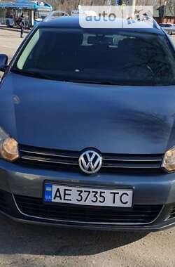 Универсал Volkswagen Golf 2011 в 