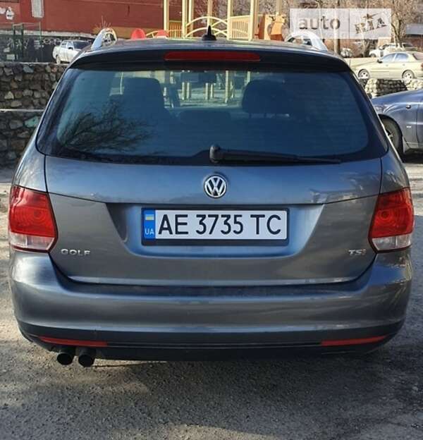 Универсал Volkswagen Golf 2011 в Днепре