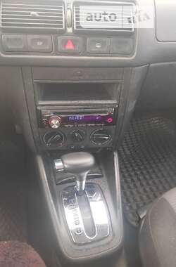 Универсал Volkswagen Golf 2001 в 