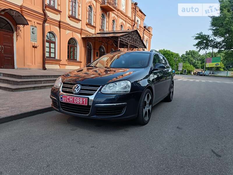 Универсал Volkswagen Golf 2009 в 