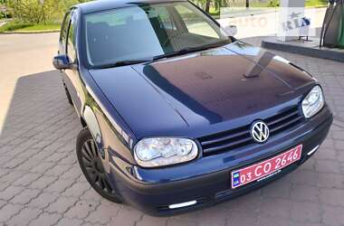 Хэтчбек Volkswagen Golf 2000 в Луцке