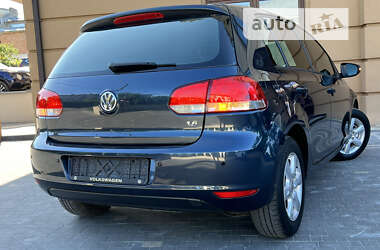 Хетчбек Volkswagen Golf 2010 в Дрогобичі