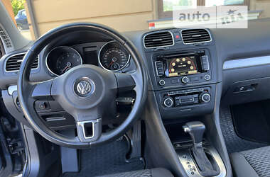 Хетчбек Volkswagen Golf 2010 в Дрогобичі