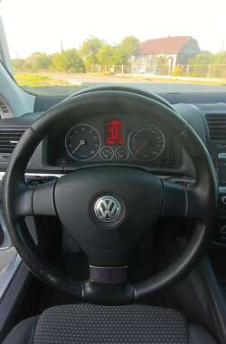 Универсал Volkswagen Golf 2009 в Стрые