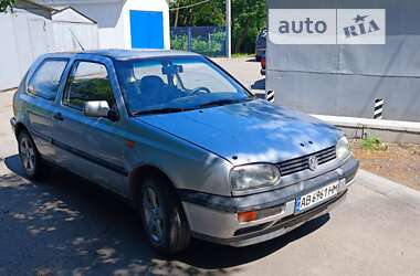 Хэтчбек Volkswagen Golf 1995 в Виннице