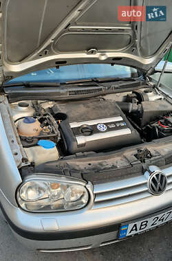 Хетчбек Volkswagen Golf 2002 в Вінниці